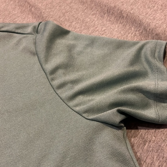 Nike Running 🏃 Light Green Mint Dri-Fit T-Shirt Size Adult Small S Like New - Picture 9 of 10